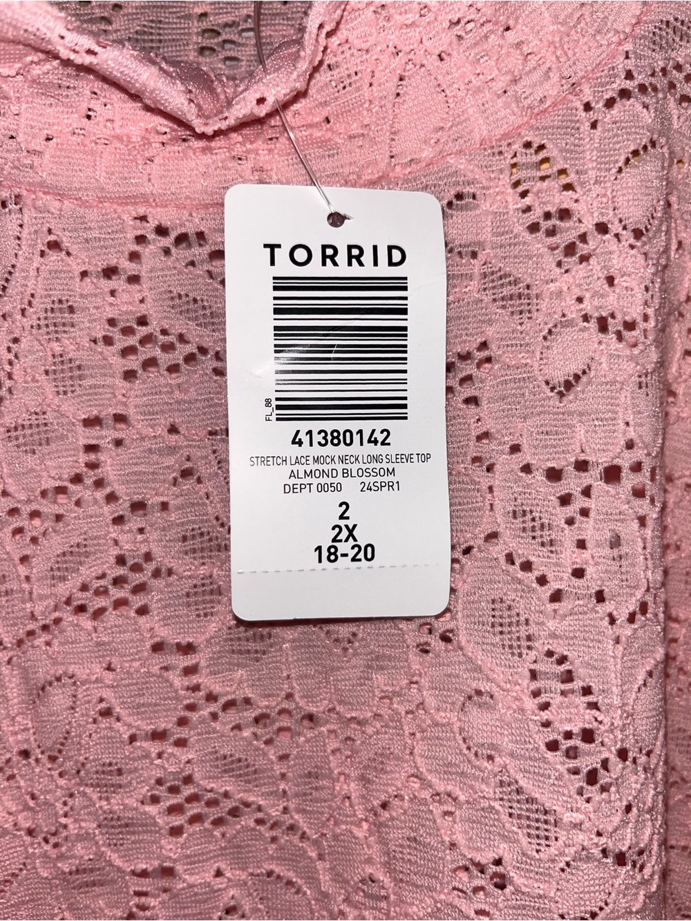 NWT Torrid Stretch Lace Mock Neck Top Almond Blossom Pink 2X 18 20 - Picture 5 of 5